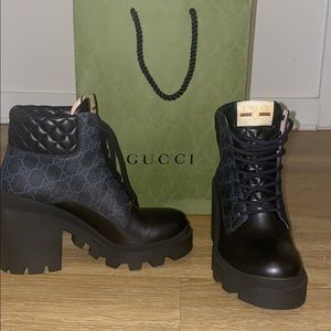 New Gucci Black boots